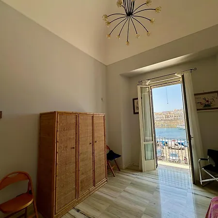 Porto Vecchio 1 בית נופש *